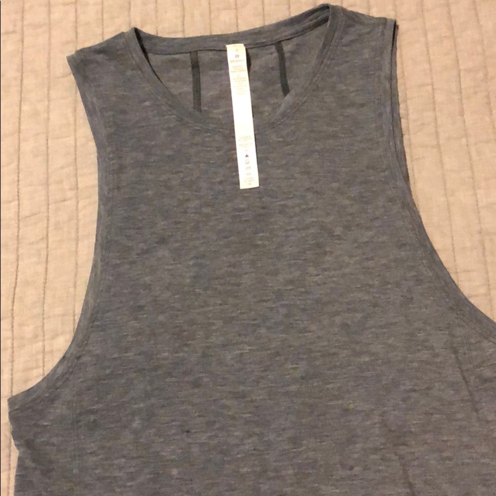 Lululemon tank